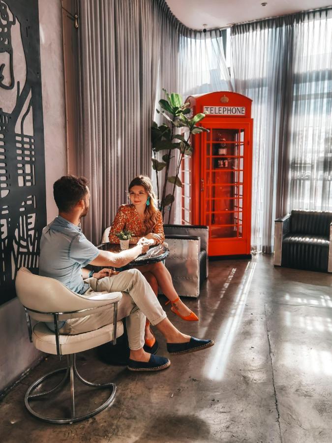 Audemar Boutique Hotel And Apartment Homes Лос-Анджелес Экстерьер фото